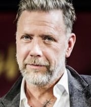 Mikael Persbrandt