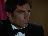 James Bond: Günışığında Suikast